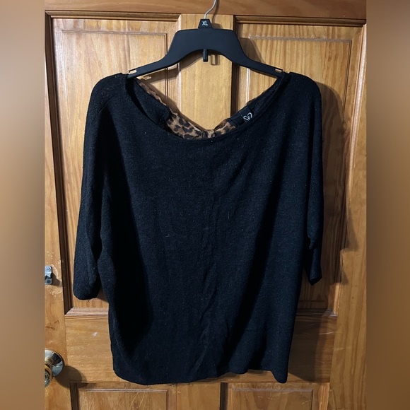 Windsor top - Picture 3 of 3